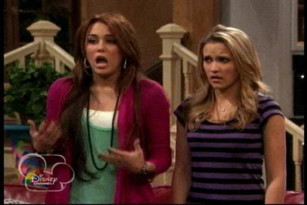 normal_135 - x For Miley s fans