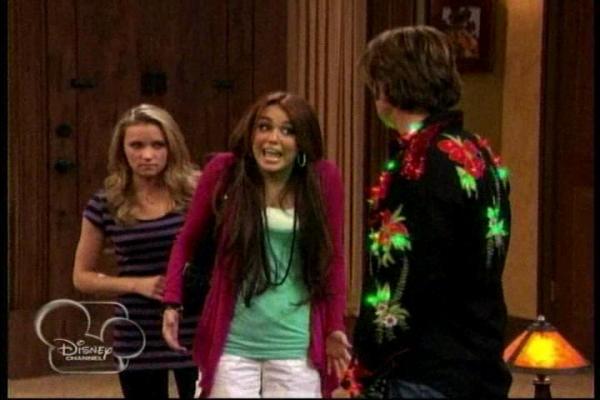 normal_144 - x For Miley s fans