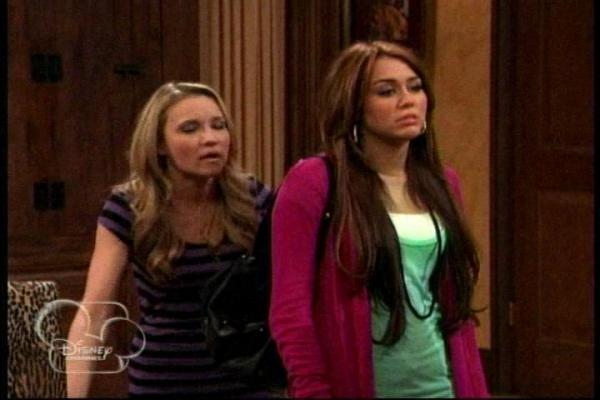 normal_148 - x For Miley s fans