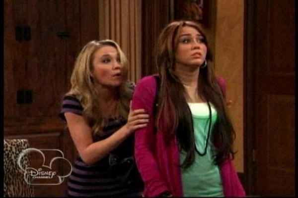 normal_149 - x For Miley s fans