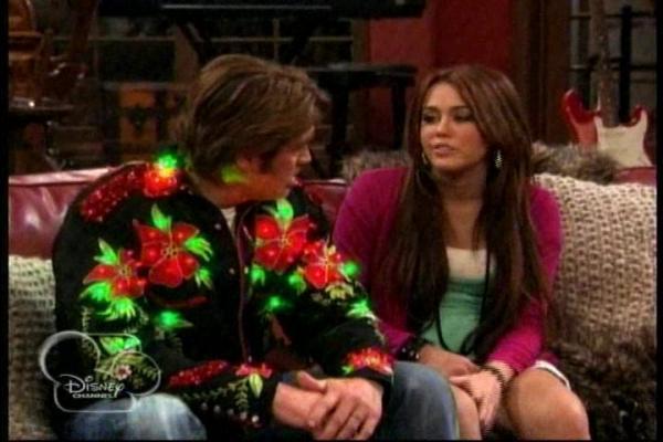 normal_151 - x For Miley s fans