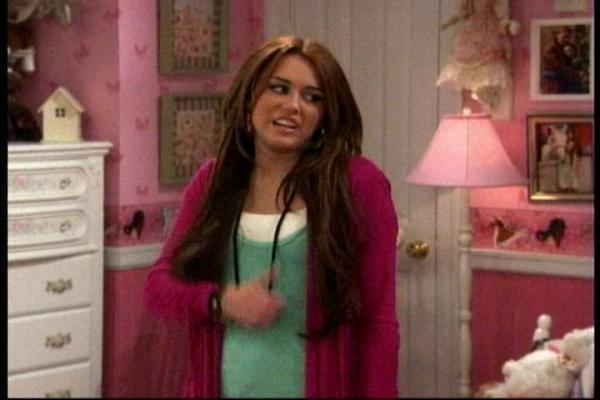 normal_166 - x For Miley s fans