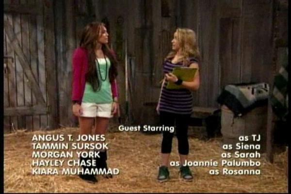 normal_169 - x For Miley s fans