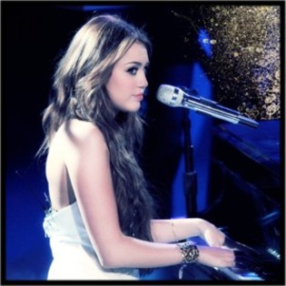 czcz - x For Miley s fans