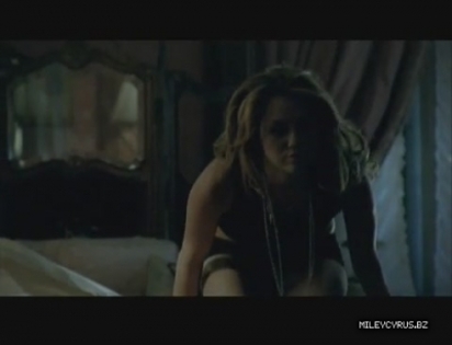 normal_000000000025 - x For Miley s fans
