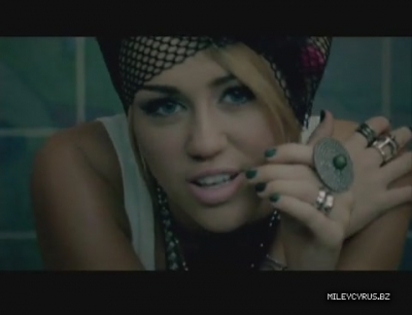 normal_000000000031 - x For Miley s fans
