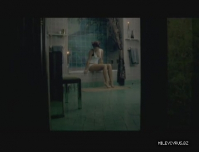 normal_000000000032 - x For Miley s fans