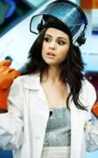 selly (12)