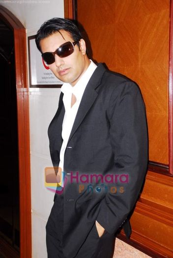 normal_Sanjeet Bedi at Colors channel press meet in Taj Land_s End on 2nd December 2008(2)