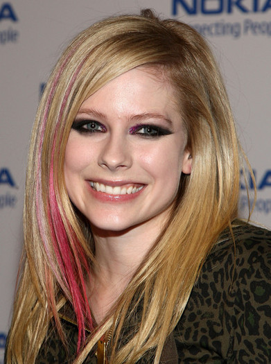 Premiere+Nokia+Productions+Spike+Lee+Collaboration+7iLuqXGhmFul - Avril - Lavigne - 2008 - concert - in - torronto