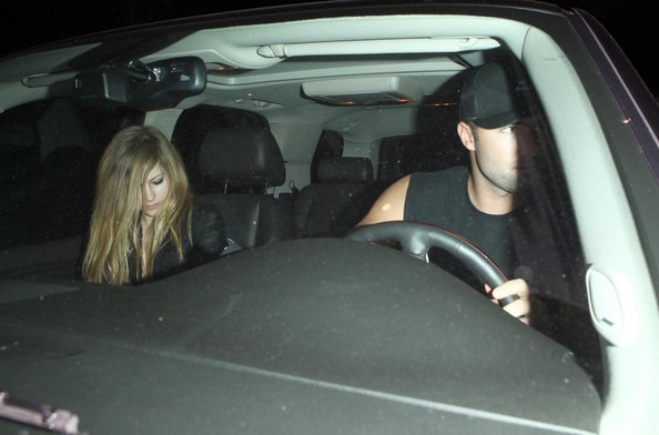 Avril+Lavigne+Avril+Lavigne+Brody+Jenner+Out+5wWXrfnCPf6l - Avril Lavigne And Brody Jenner Out For Dinner In Malibu