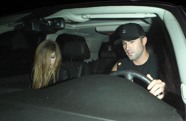 Avril+Lavigne+Avril+Lavigne+Brody+Jenner+Out+C76drZROrIAl - Avril Lavigne And Brody Jenner Out For Dinner In Malibu