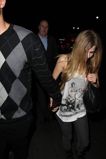 Avril+Lavigne+Brody+Jenner+Avril+Lavigne+West+grsO8hH8eNYl - Avril Lavigne And Brody Jenner Out For Dinner In Malibu