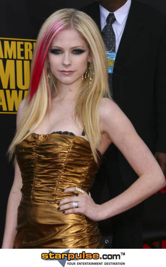 Avril Lavigne-CSH-032909 - At Music Awards