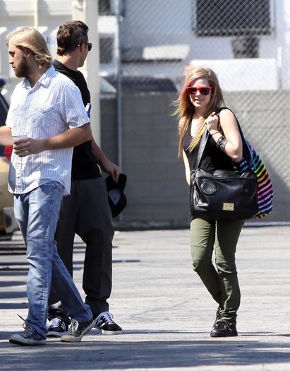 Avril+Lavigne+Brody+Jenner+Avril+Lavigne+Arriving+oy3OMjEdzTpl