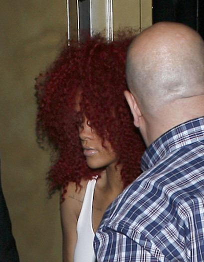Rihanna+Rihanna+Giant+Hair+Leaving+Las+Palmas+vl_hIeij02nl - Rihanna and Her Giant Hair Leaving Las Palmas Nightclub