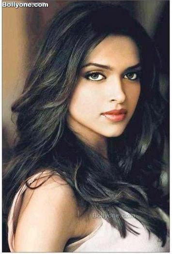 Deepika_Padukone_1254721922_2