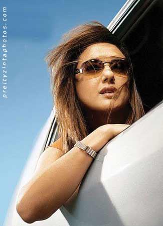 Preity_Zinta_1248255015_1