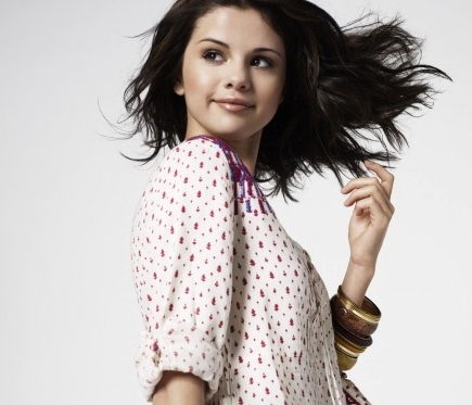 selena-gomez-retro-glamorrous-photo-shoot-1 - Selena Gomez