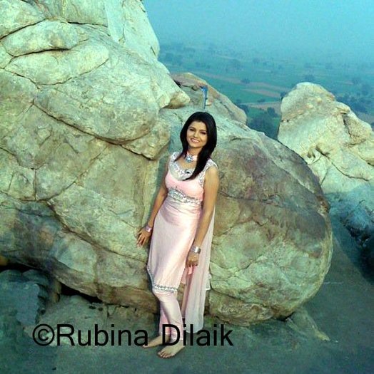 Radhika Poze Noi (8) - Rubina Dilaik Poze Noi