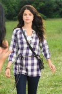selena (141)