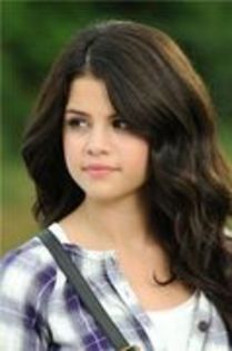 selena (167)