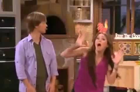 Hannah Montana Forever Full Show Opening 124 - Hannah Montana Forever Full Show Opening