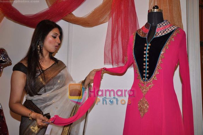 Divyanka Tripathi at Times Shagun exhibition in J W Marriott on 21st Jan 2011 (3) - divyanka tripathi 2011