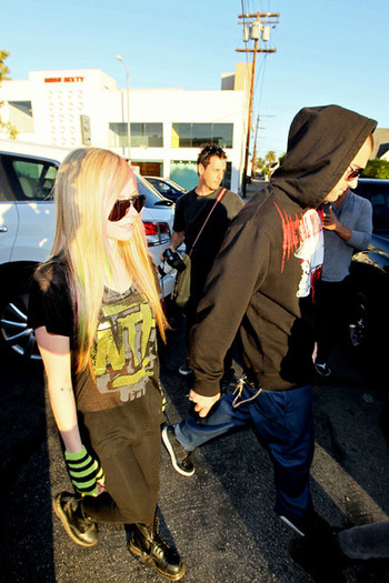 Avril+Lavigne+Avril+Lavigne+Brody+Jenner+Fred+2SUwJzDui6al - Avril Lavigne and Brody Jenner at Fred Segal