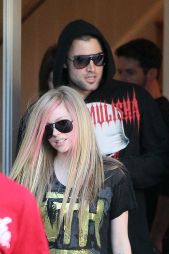 Avril+Lavigne+Avril+Lavigne+Brody+Jenner+Fred+8Ksi0knIoEnl - Avril Lavigne and Brody Jenner at Fred Segal