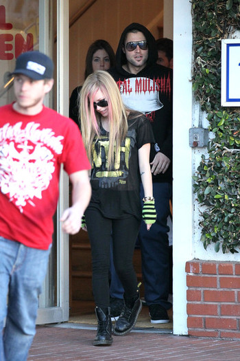 Avril+Lavigne+Avril+Lavigne+Brody+Jenner+Fred+sn3LqLTBiURl - Avril Lavigne and Brody Jenner at Fred Segal