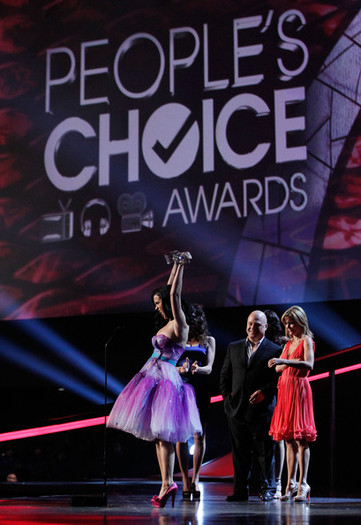 Katy+Perry+2011+People+Choice+Awards+Show+So8J2bmSjhwl - 2011 People s Choice Awards - Show
