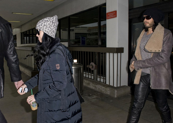 Katy+Perry+Russell+Brand+Katy+Perry+LAX+FbFIdL7qAl9l - Russell Brand and Katy Perry at LAX