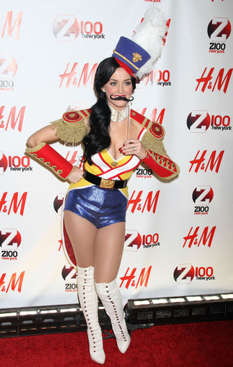 Katy+Perry+Z100+Jingle+Ball+2010+Presented+3J7ZnK4MEPDl