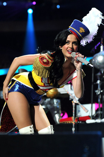 Katy+Perry+Z100+Jingle+Ball+2010+Presented+rgnDkUqnij-l - Z100 s Jingle Ball 2010 Presented By H and M - Show2