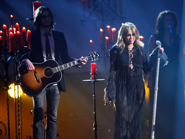 Miley+Cyrus+2010+American+Music+Awards+Show+FRyfgBNza9ql