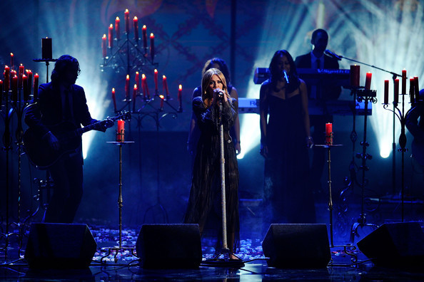 Miley+Cyrus+2010+American+Music+Awards+Show+IF1Mi6tgIYal