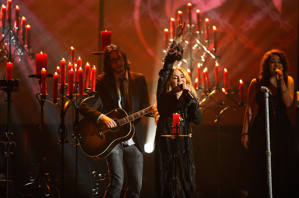 Miley+Cyrus+2010+American+Music+Awards+Show+pWkS91GuVLgl