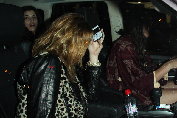 Miley+Cyrus+Miley+Cyrus+Voyeur+2F04ehOhui6l