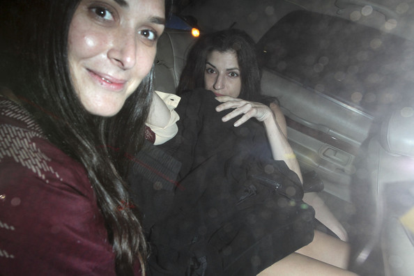 Miley+Cyrus+Miley+Cyrus+Voyeur+Nightclub+E_w0UynO5ofl