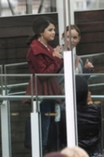 selena (16)