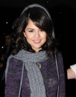 selena (30)