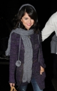 selena (32)