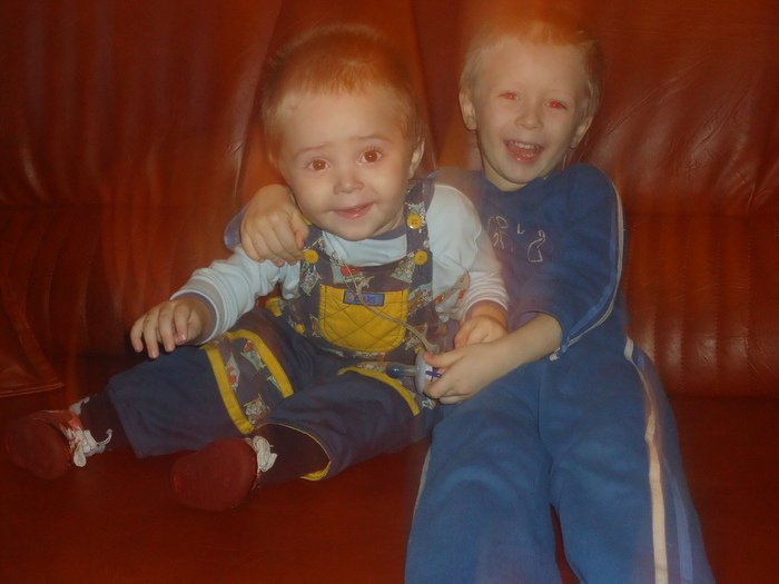 ingerasii mei scumpi; ingerasii mei scumpi
