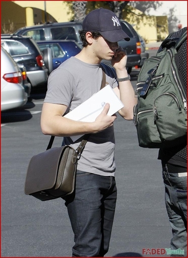 Out-in-Sherman-Oaks-01-22-nick-jonas-18685063-745-1024 - 2011 pics XD