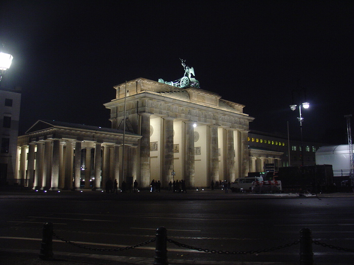 Brandenburg tor - Berlin ianuarie 2011