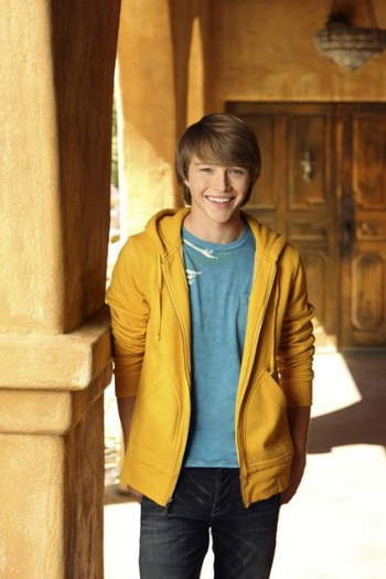 Step-Up-3D-2010-sterling-knight-18379261-353-530 - Sterling Knight