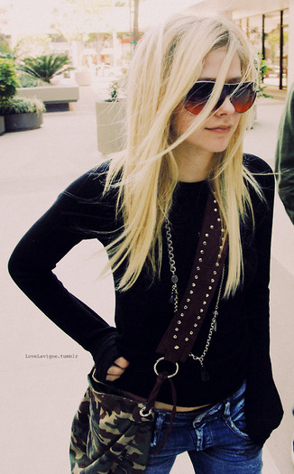 tumblr_l74nfxlZja1qbb3nzo1_500