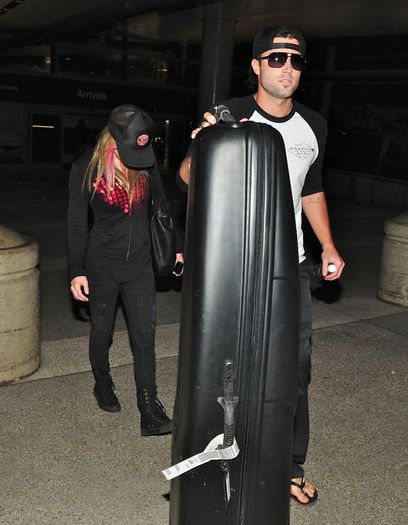 normal_09 - January 15 - At LAX with Brody Jenner