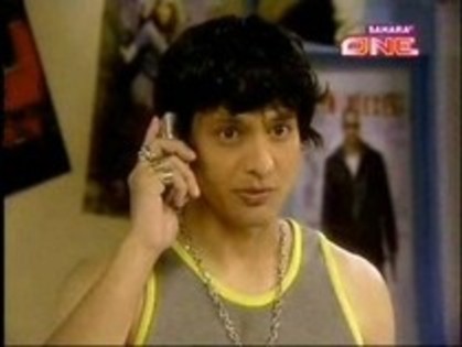 ICNEVSMSREYKBFNHGNI - BINDI-in cautarrea fericiri